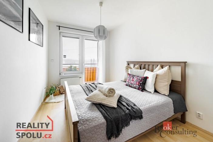 Prodej bytu 3+kk, Praha - Hloubětín, Nademlejnská, 80 m2