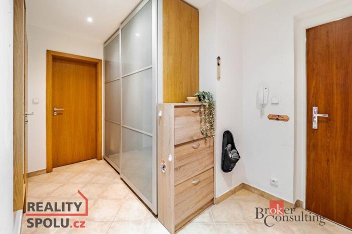 Prodej bytu 3+kk, Praha - Hloubětín, Nademlejnská, 80 m2