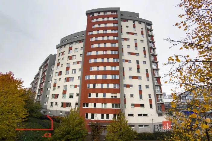 Prodej bytu 3+kk, Praha - Hloubětín, Nademlejnská, 80 m2