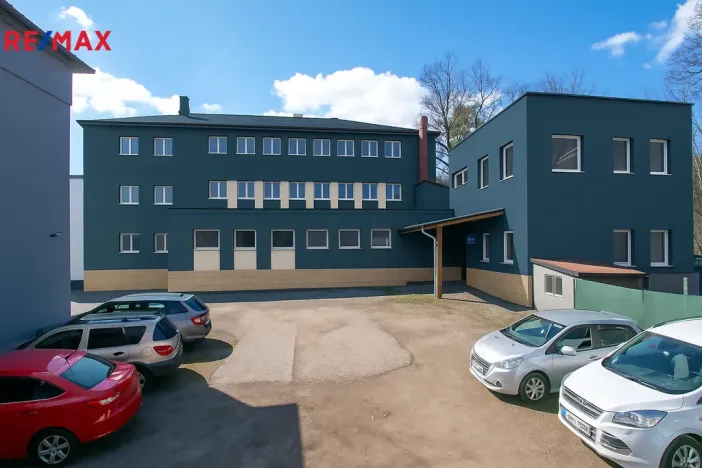 Prodej výrobních prostor, Úpice, Dr. Teuchmanna, 1817 m2