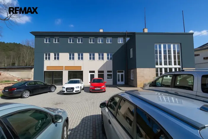 Prodej výrobních prostor, Úpice, Dr. Teuchmanna, 1817 m2