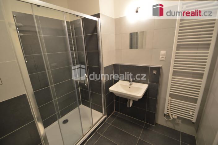 Pronájem bytu 1+kk, Praha - Hloubětín, Modrého, 35 m2