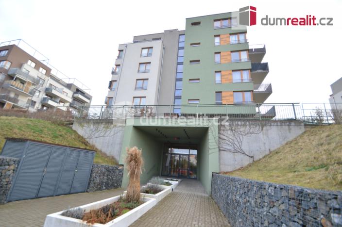 Pronájem bytu 1+kk, Praha - Hloubětín, Modrého, 35 m2