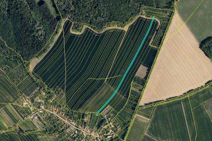 Prodej pole, Hoštice, 13600 m2