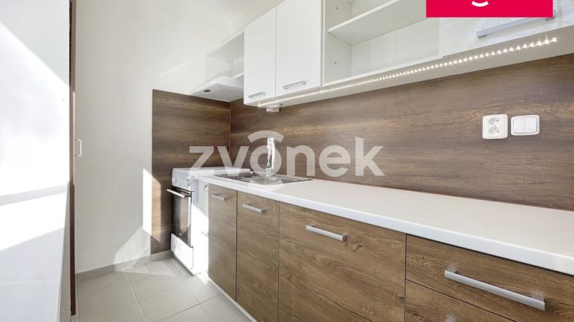 Pronájem bytu 1+1, Zlín - Příluky, Zborovská, 38 m2