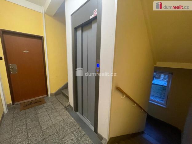 Pronájem bytu 3+1, Opava - Předměstí, náměstí Republiky, 63 m2