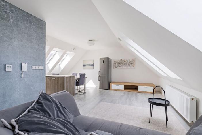 Pronájem bytu 2+kk, Brno - Ivanovice, Příjezdová, 75 m2