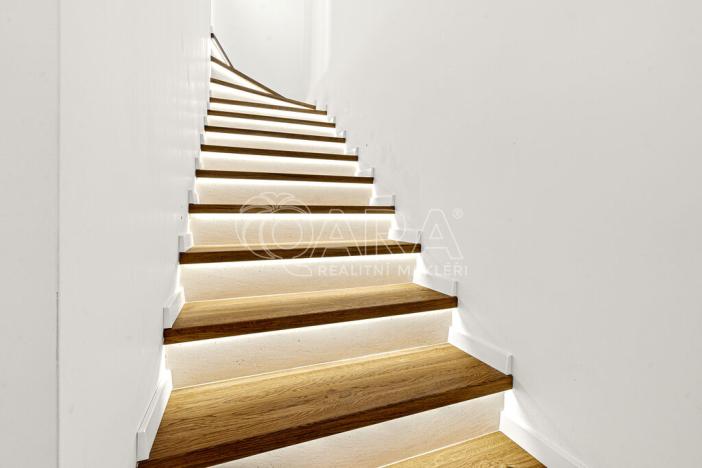 Prodej rodinného domu, Struhařov, 178 m2