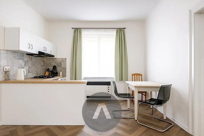 Pronájem bytu 3+1, Brno, Bratislavská, 100 m2