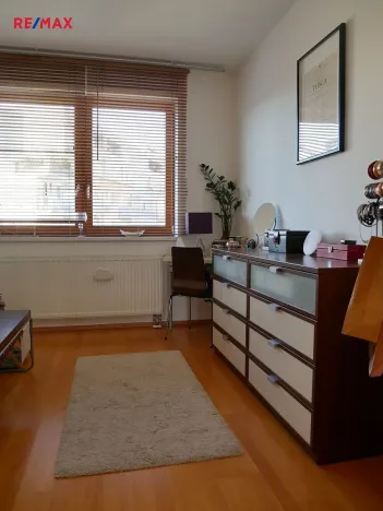 Pronájem bytu 2+kk, Praha - Strašnice, Názovská, 65 m2