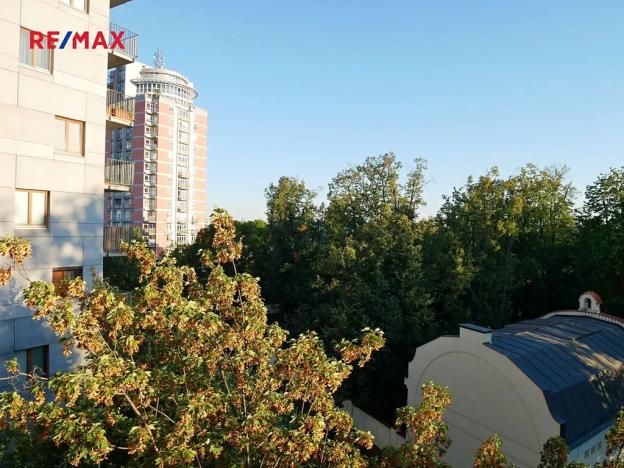 Pronájem bytu 2+kk, Praha - Strašnice, Názovská, 65 m2