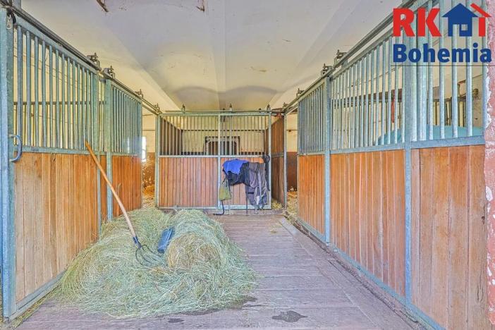 Prodej výrobních prostor, Břežany II, 128 m2