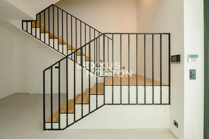 Pronájem rodinného domu, Praha - Stodůlky, Ke Koh-i-nooru, 282 m2