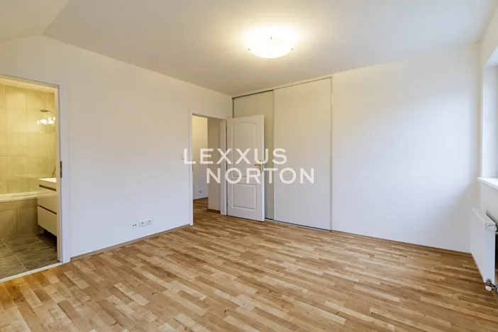 Pronájem vily, Praha - Nebušice, U Házů, 229 m2