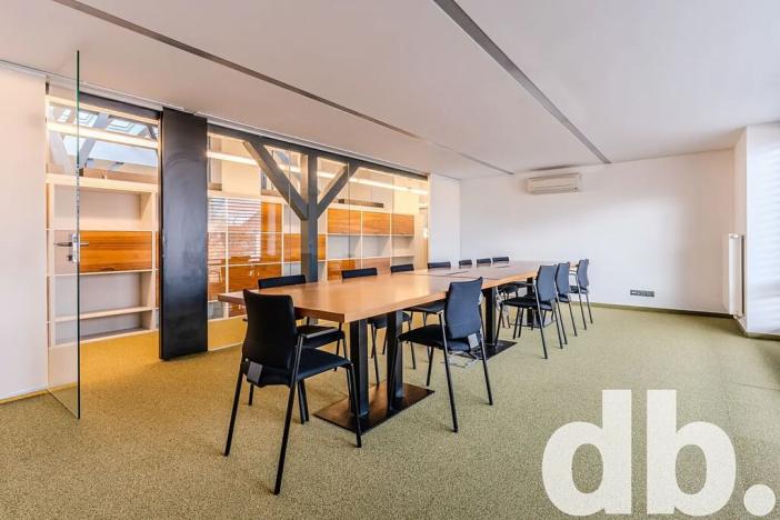 Pronájem kanceláře, Cheb, 26. dubna, 260 m2