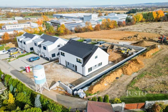 Prodej bytu 5+kk, Boršov nad Vltavou - Poříčí, Severní, 121 m2