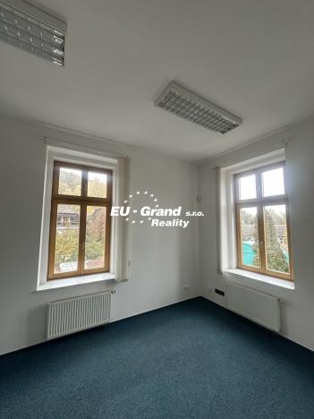 Pronájem kanceláře, Varnsdorf, 5. května, 107 m2