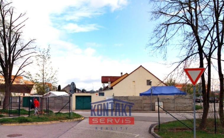 Prodej komerčního pozemku, České Budějovice, U Hvízdala, 616 m2