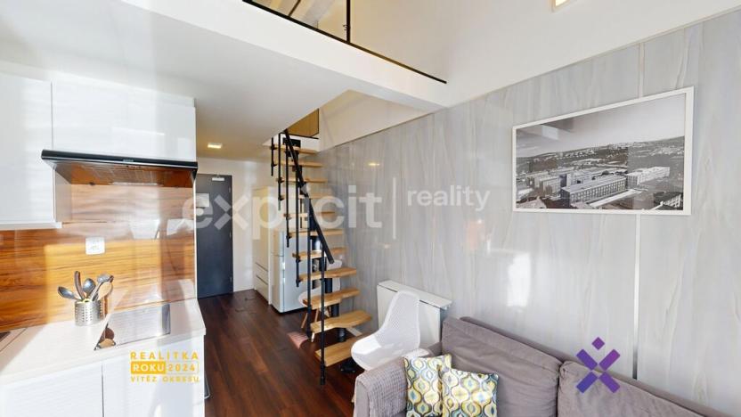 Pronájem bytu 1+kk, Zlín, Devadesátá, 38 m2