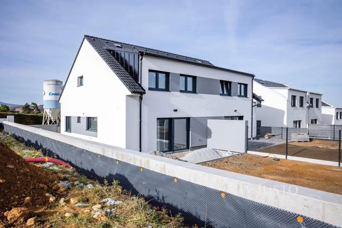 Prodej bytu 5+kk, Boršov nad Vltavou, Severní, 121 m2