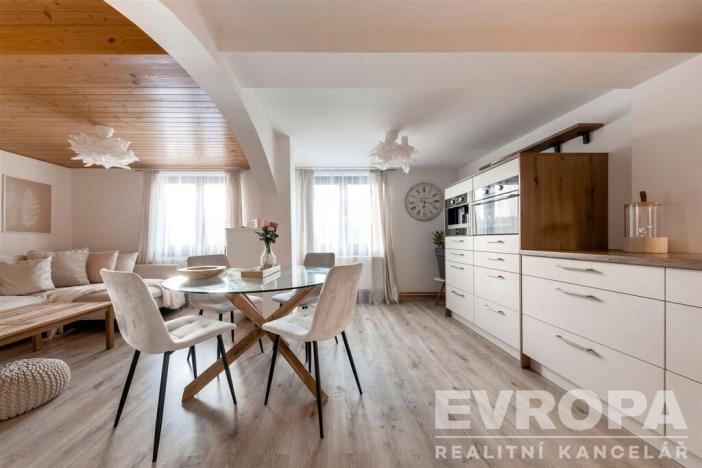 Prodej rodinného domu, Trhová Kamenice, 197 m2