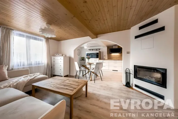 Prodej rodinného domu, Trhová Kamenice, 197 m2