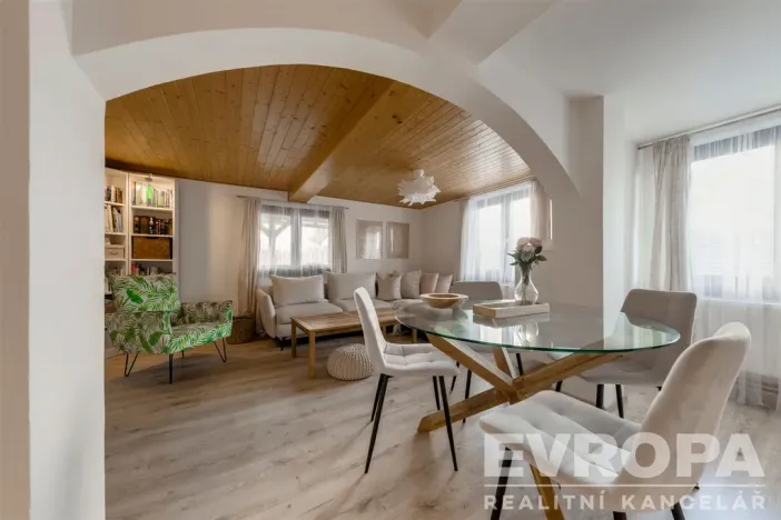 Prodej rodinného domu, Trhová Kamenice, 197 m2