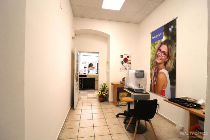 Pronájem obchodního prostoru, Děčín - Děčín I-Děčín, Masarykovo nám., 65 m2