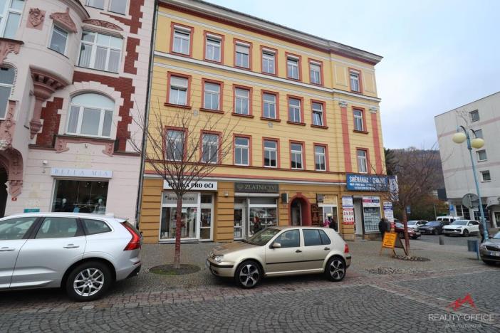 Pronájem obchodního prostoru, Děčín - Děčín I-Děčín, Masarykovo nám., 65 m2