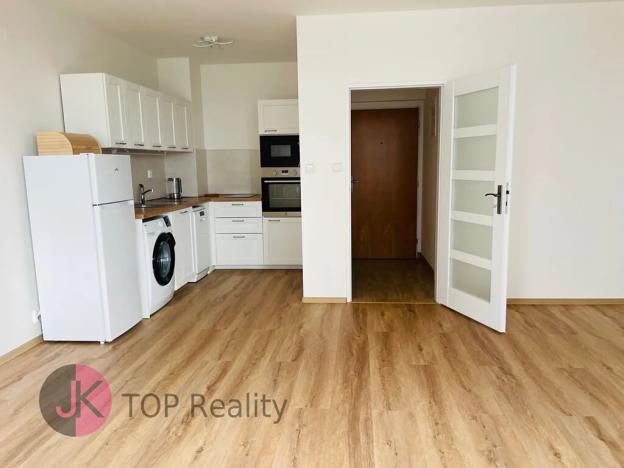 Pronájem bytu 1+kk, Praha - Strašnice, Vinohradská, 41 m2