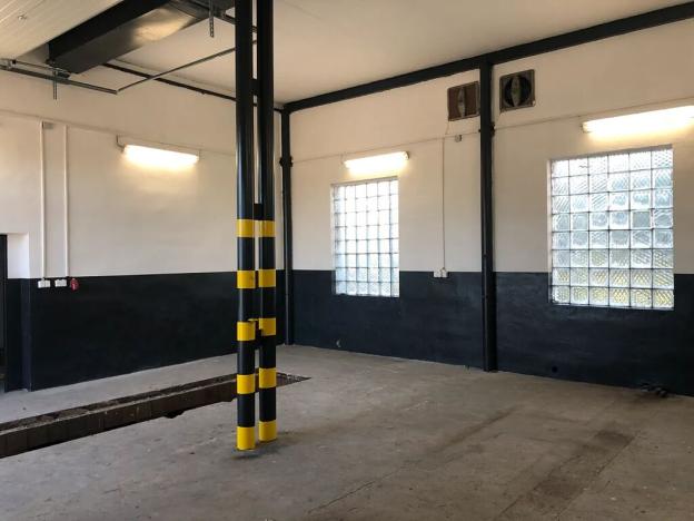 Pronájem výrobních prostor, Cheb, Kamenická, 200 m2