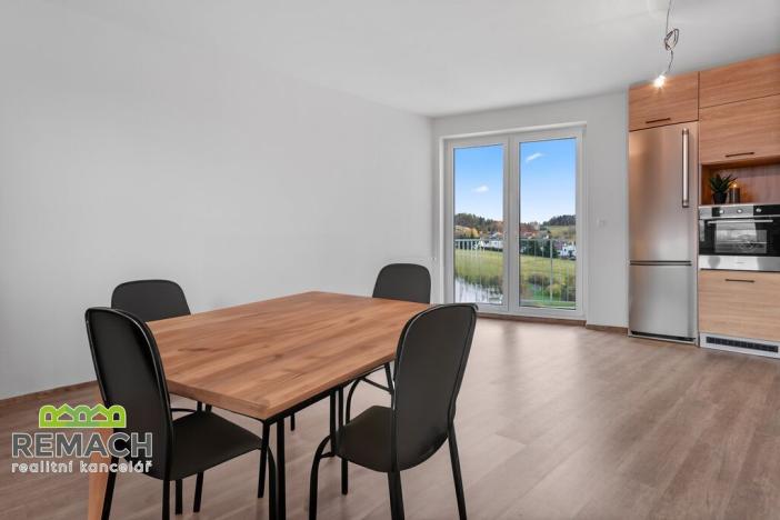 Pronájem bytu 2+kk, Náchod, Bartoňova, 61 m2