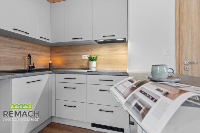 Pronájem bytu 2+kk, Náchod, Bartoňova, 61 m2