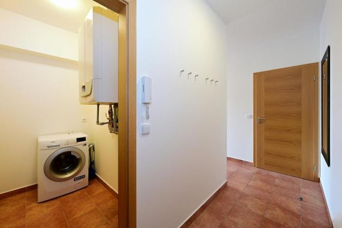 Pronájem bytu 3+kk, Praha - Kobylisy, Ke Stírce, 72 m2