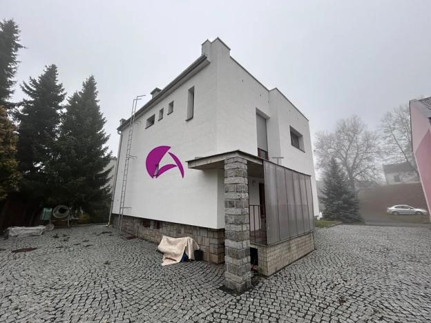 Pronájem rodinného domu, Charváty, 250 m2