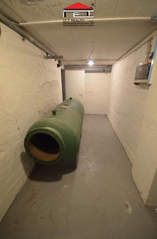 Pronájem skladu, Praha - Libeň, náměstí Dr. Václava Holého, 100 m2