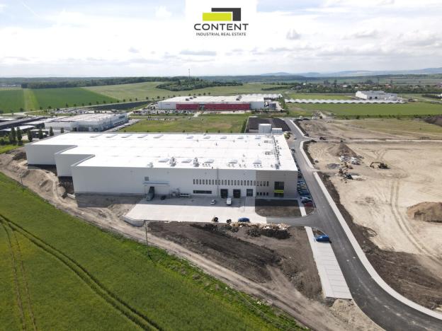 Pronájem skladu, Ovčáry, 3000 m2