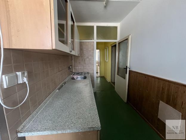 Pronájem bytu 2+1, Karlovy Vary, Závodu míru, 63 m2