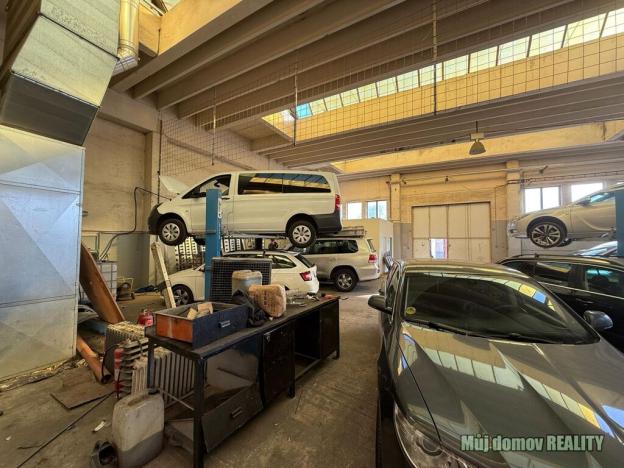 Pronájem výrobních prostor, Praha - Uhříněves, Přátelství, 420 m2