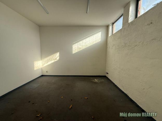 Pronájem výrobních prostor, Praha - Uhříněves, Přátelství, 420 m2