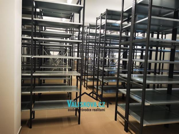 Pronájem obchodního prostoru, Kroměříž, Bílanská, 307 m2