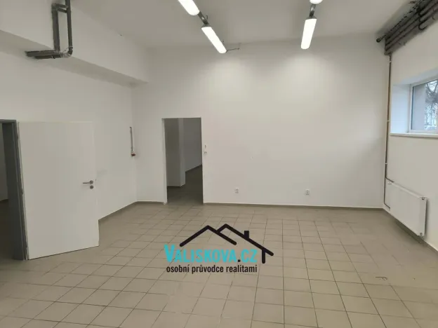 Pronájem obchodního prostoru, Kroměříž, Bílanská, 307 m2