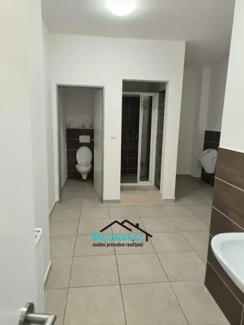 Pronájem obchodního prostoru, Kroměříž, Bílanská, 210 m2