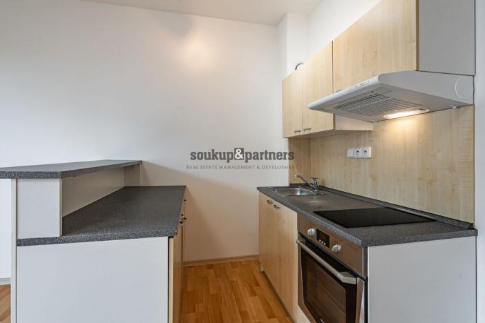 Pronájem bytu 2+kk, Jesenice, Cedrová, 71 m2