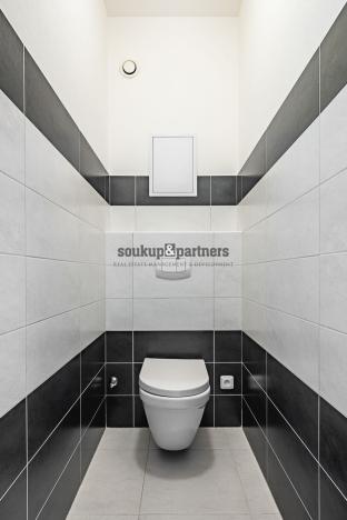 Pronájem bytu 2+kk, Jesenice, Cedrová, 71 m2