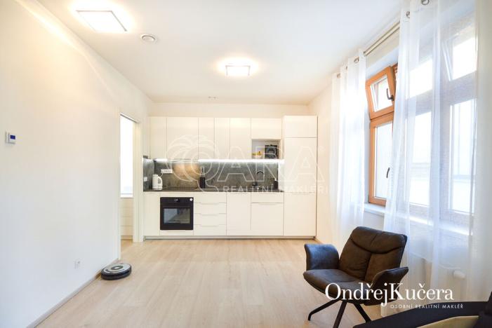 Pronájem bytu 2+kk, Praha - Strašnice, Krátká, 45 m2