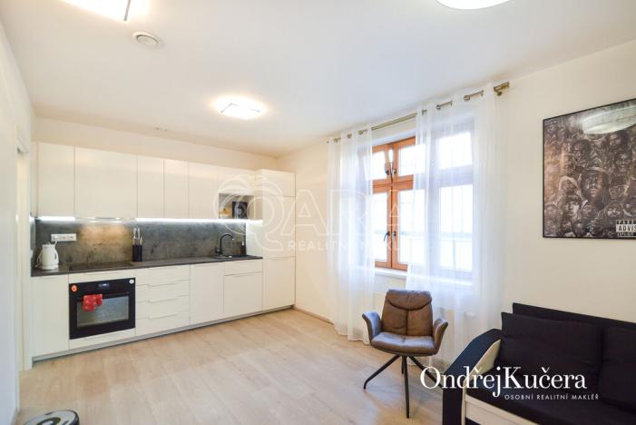 Pronájem bytu 2+kk, Praha - Strašnice, Krátká, 45 m2
