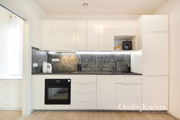 Pronájem bytu 2+kk, Praha - Strašnice, Krátká, 45 m2