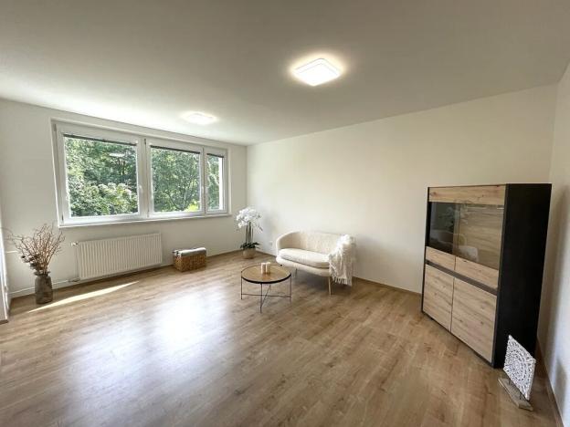 Prodej bytu 3+1, Zlín, Česká, 68 m2