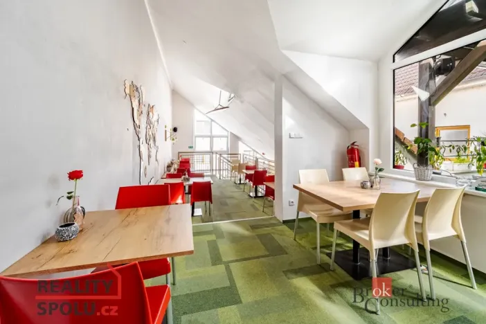 Prodej restaurace, České Budějovice - České Budějovice 7, Lidická tř., 200 m2